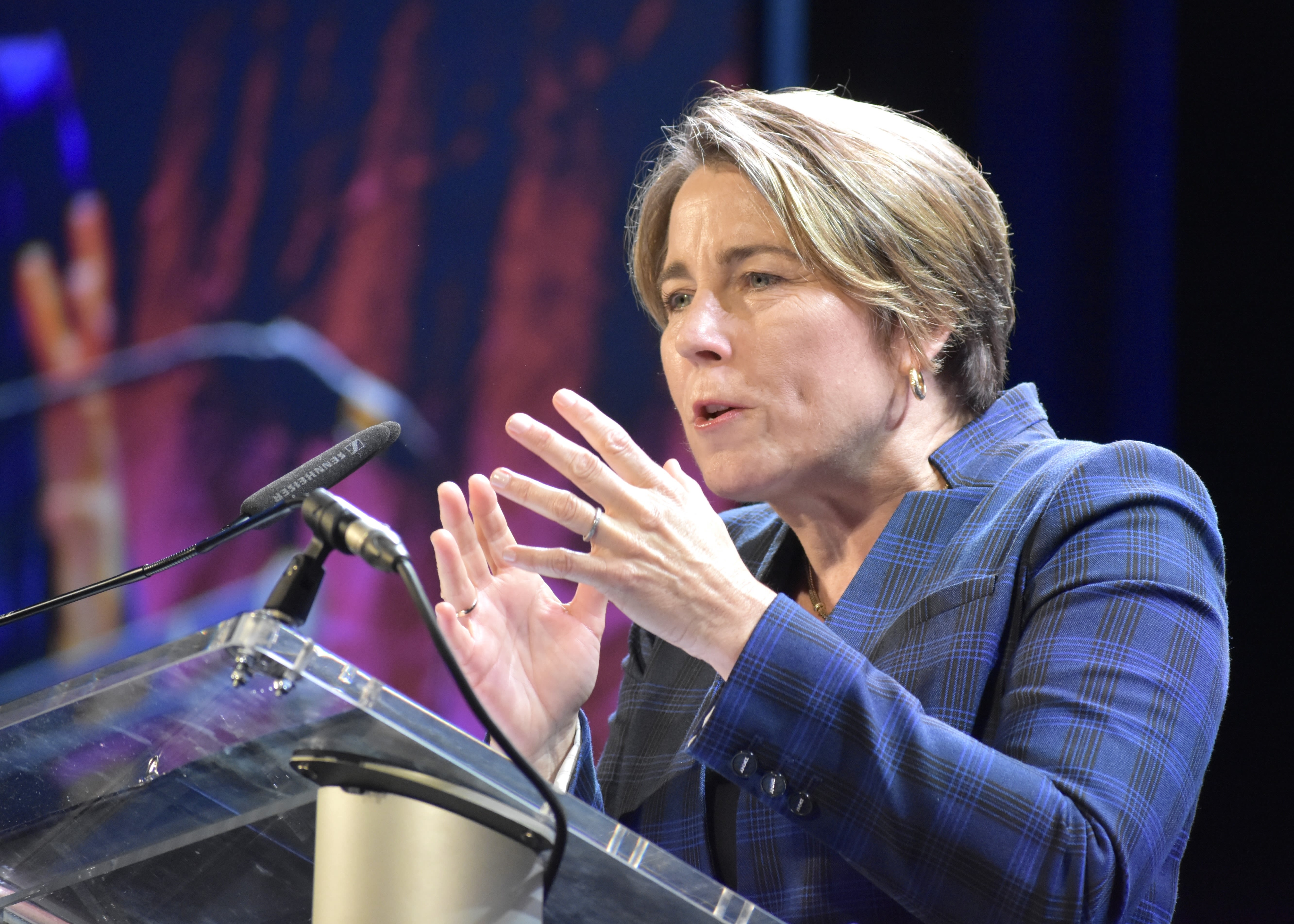 Healey hits the trail ... for housing