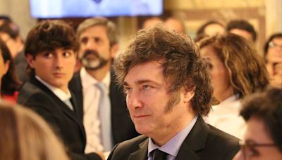 Javier Milei diserta en la Bolsa y se refiere a las condiciones para salir del cepo