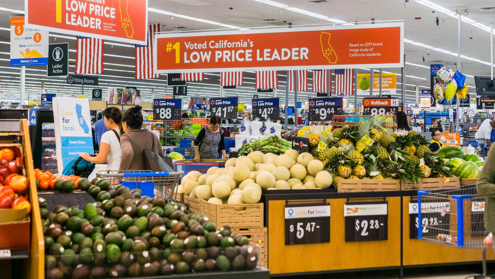 The Biggest Mistakes To Avoid When Grocery Shopping At Walmart