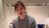 Jennifer Garner Made Chili in the Cozy Winter Sweater You Can Never Have Too Many Of