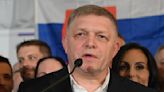 El primer ministro de Eslovaquia vuelve al trabajo casi dos meses después de sufrir un intento de asesinato