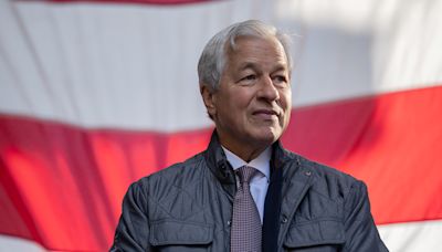 Jamie Dimon nets $183M after completing planned stock sale