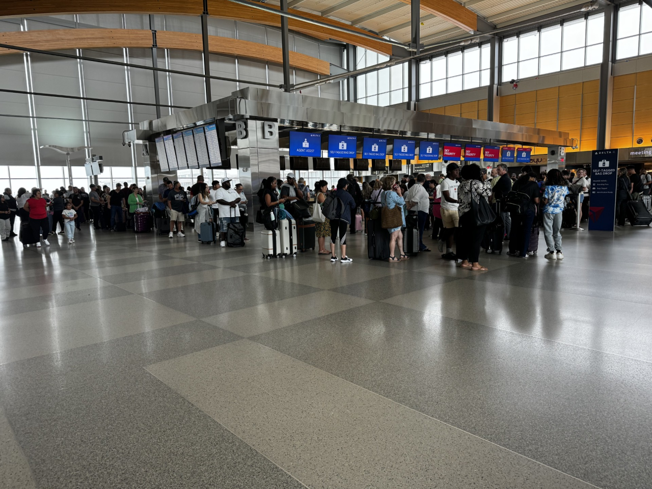 Passengers at RDU continue to feel effects of software outage