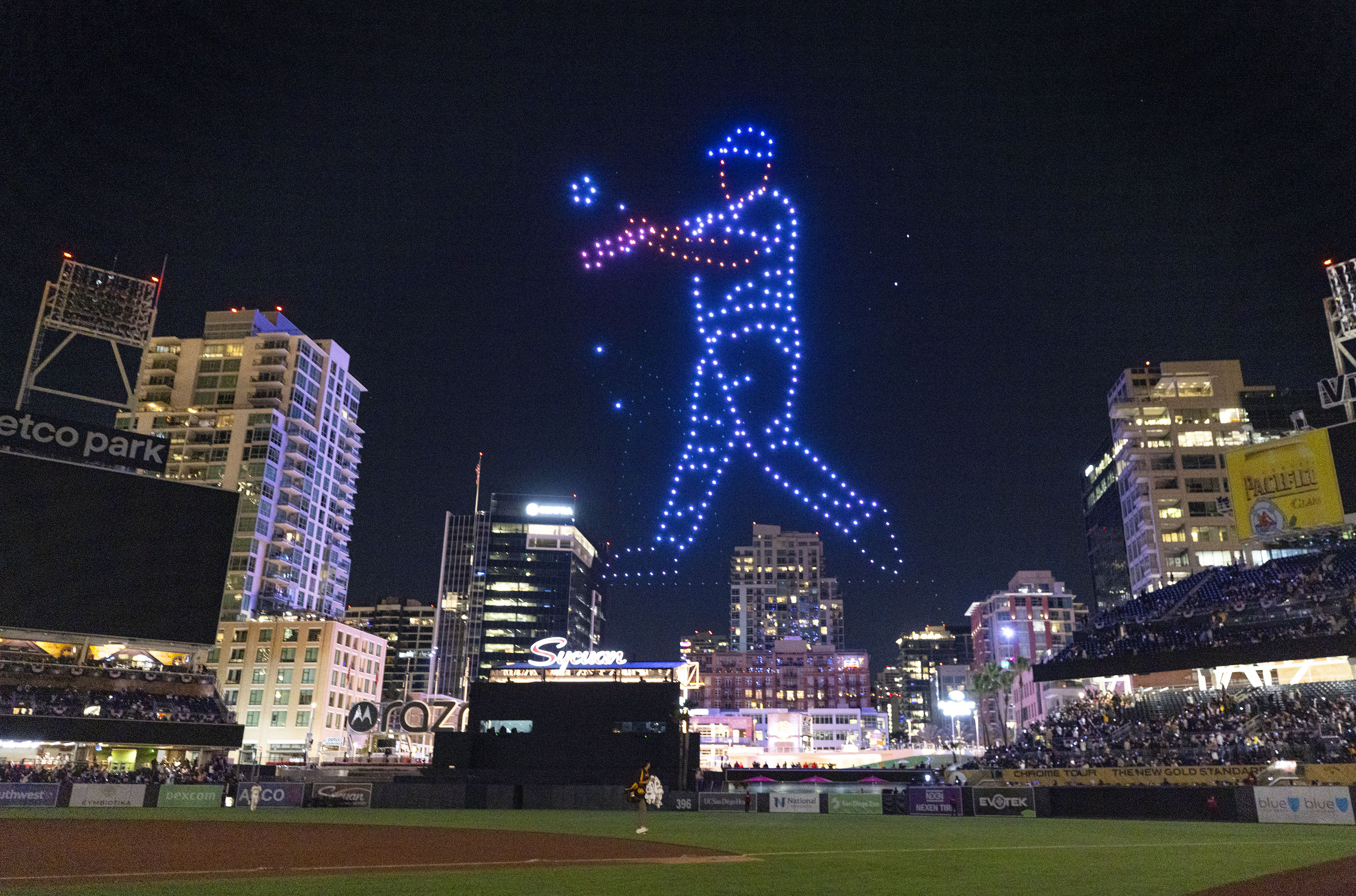 Nick Canepa: Tony Gwynn's legacy lives on in city he loved, refused to leave