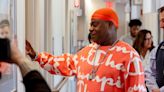 With prayers and smiles, comedian Tracy Morgan visits cancer patients at Staten Island University Hospital