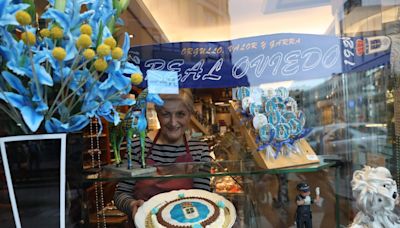 Oviedo, una ciudad pintada de azul: vecinos y comercios se preparan para el primer asalto a la máxima categoría