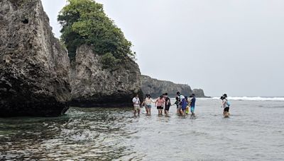 拚觀光也顧生態 小琉球三潮間帶7月起每人收60元海洋保育費