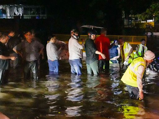 Delhi Rains LIVE: Flights delayed after heavy showers, IMD issues orange alert