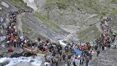 Amarnath Yatra 2024: Over 13,000 pilgrims visit holy cave on first day