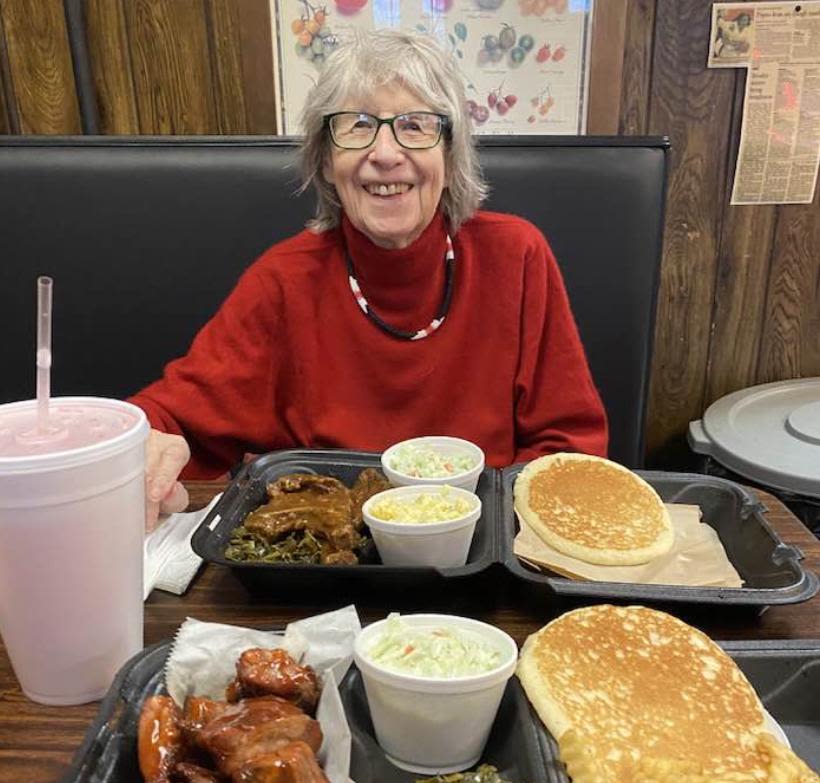 Photos of his mom at lunch are a balm people didn’t know they needed