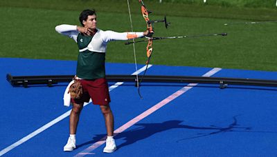 Matías Grande ilusiona y califica a octavos de final en Tiro con arco