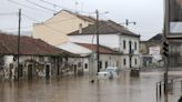 La lluvia mantiene carreteras cortadas y transportes limitados en Portugal