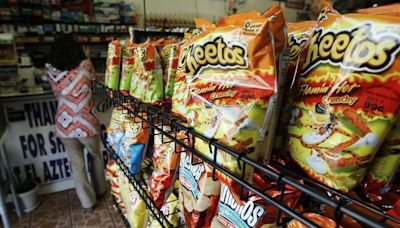 Dropped bag of Cheetos jars ecosystem at New Mexico park