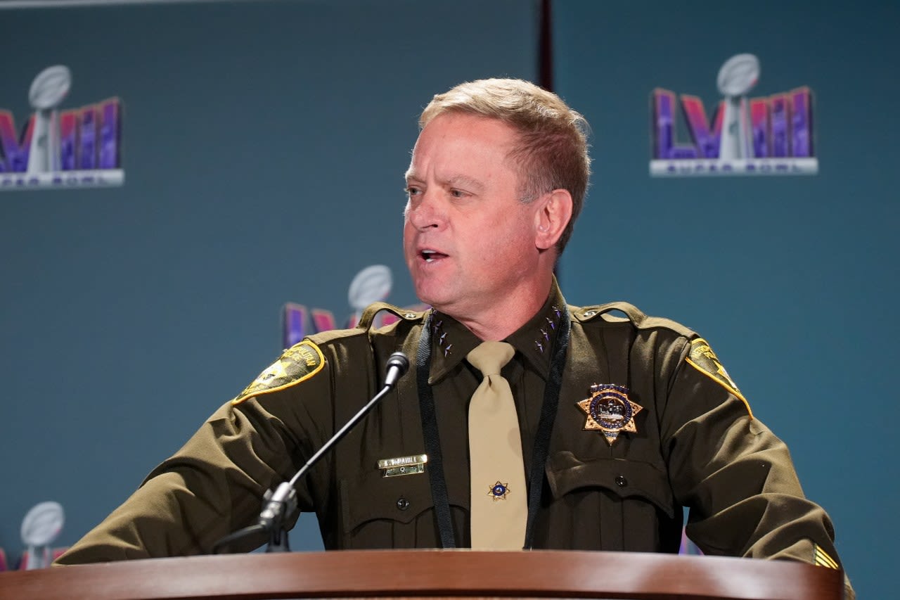 Las Vegas sheriff cited in freeway crash