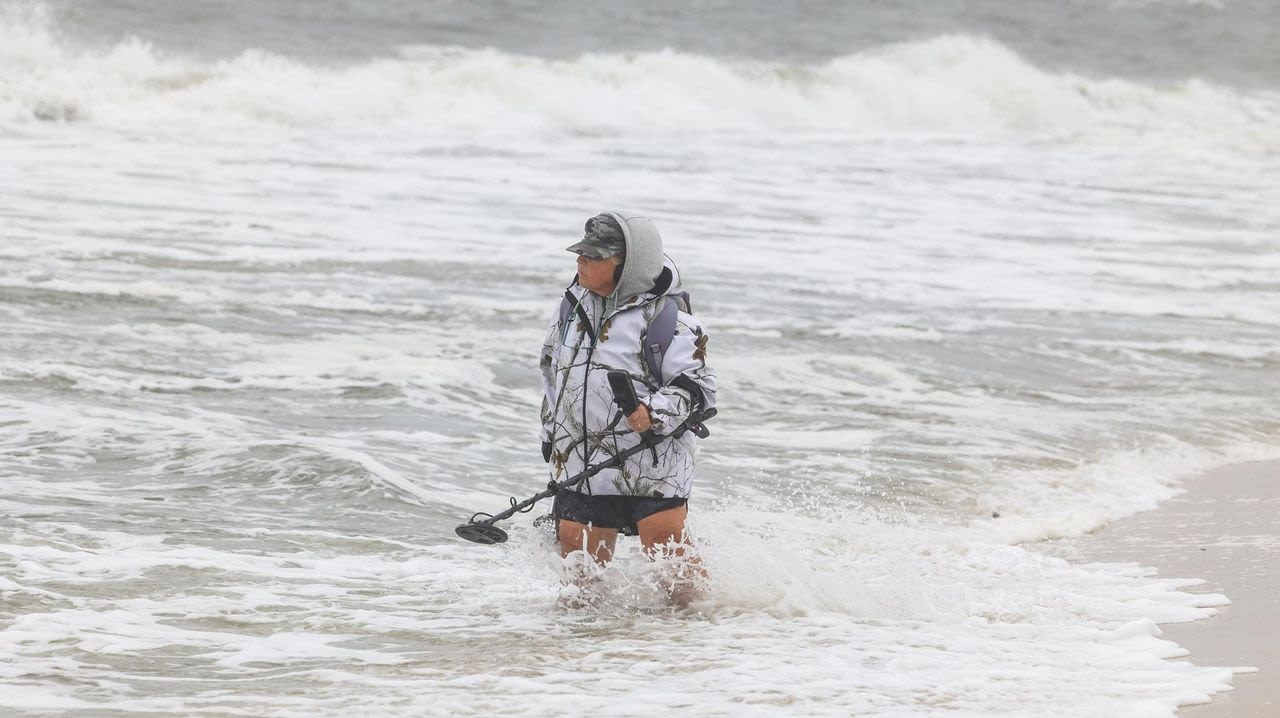 Debby grazes past Long Island, leaving rain, wind in its wake for Friday