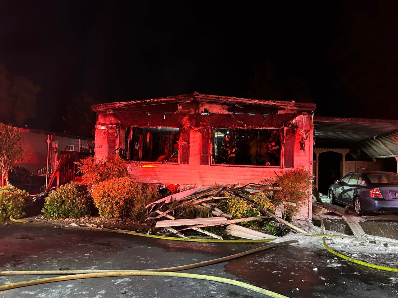 One dead in Pleasanton overnight mobile home fire