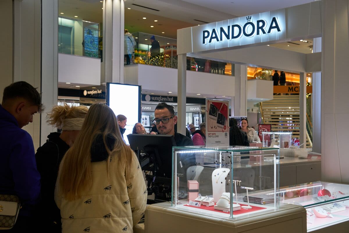 Jewelry Brand Pandora Surges as Lab-Grown Diamonds Lift Sales
