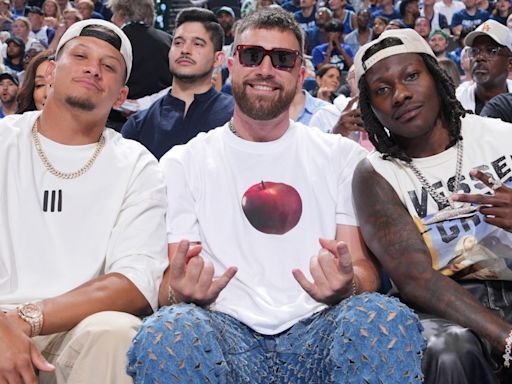 Jason Kelce joins in on roasting brother Travis Kelce's ripped jeans: 'Now that's funny'