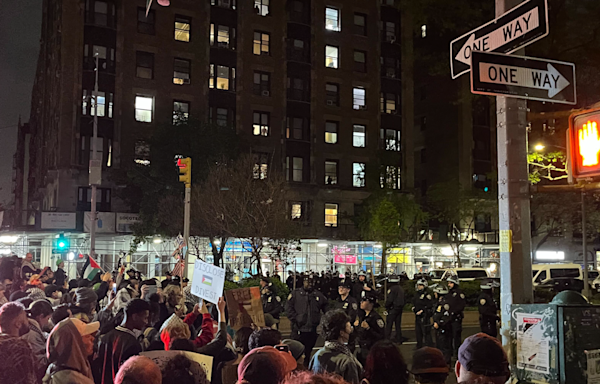 Hundreds of NYPD storming Columbia campus as students warned to shelter in place amid Gaza protests: Live