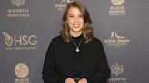 Bindi Irwin honored her father Steve Irwin by wearing his portrait on a necklace for a red carpet