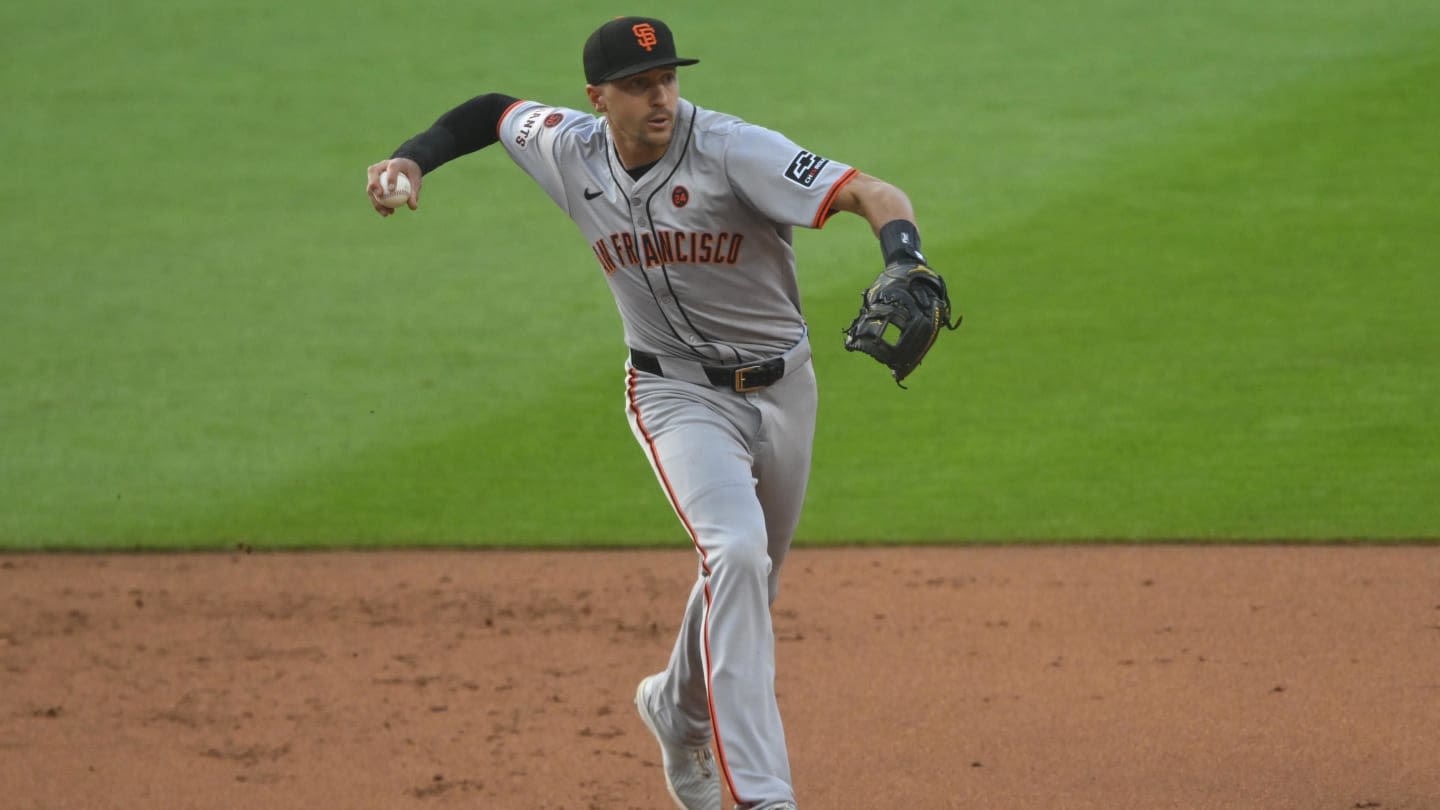 San Francisco Giants Officially Release Gold Glove Infielder