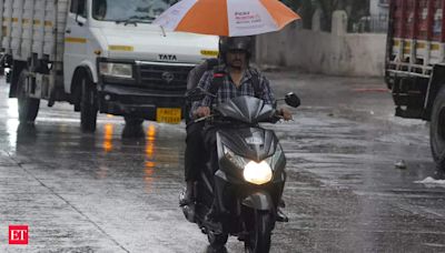 IMD shares monsoon updates, warns of heavy rains in 5 states due to cyclonic circulation over Tamil Nadu