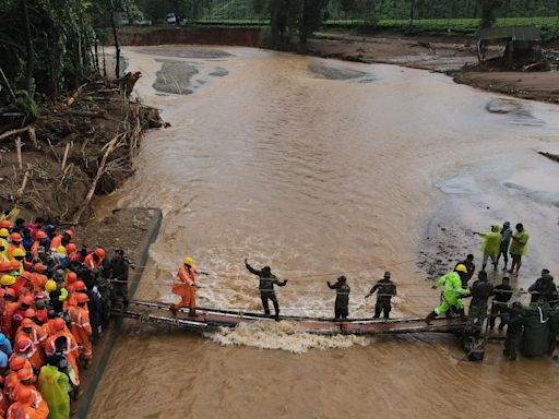 Kerala's Wayanad landslide: Army building bridge to marooned area