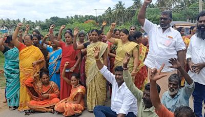 Residents protest opening of Tasmac outlet near Gudiyatham town