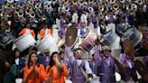 Miles de músicos en Bolivia inauguran uno de los mayores carnavales de Suramérica