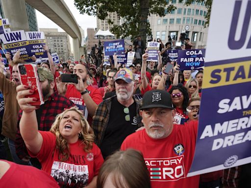 Elecciones en Estados Unidos: los demócratas buscan el voto obrero en Michigan