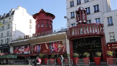 Turismo en París: el imperdible Moulin Rouge