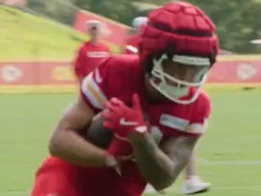 Patrick Mahomes and Louis Rees-Zammit combine in Chiefs practice