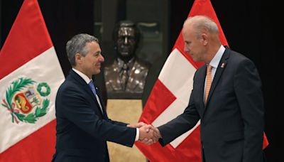 Perú y Suiza celebran 140 años de relaciones diplomáticas en una muestra que une a los Andes y los Alpes