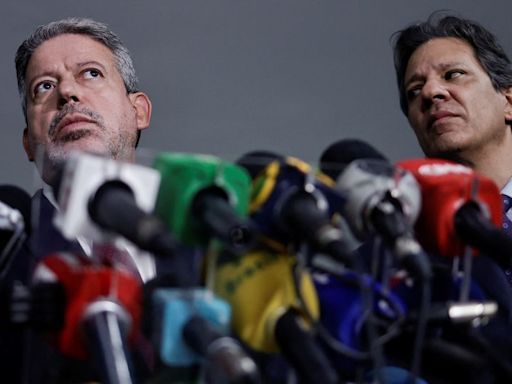 Lira diz que Haddad tem "carinho" com Congresso e tem sido fundamental para pauta econômica Por Reuters