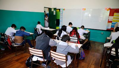 Ley Bases: fuertes críticas de especialistas por dejar afuera del proyecto la declaración de la educación como servicio esencial