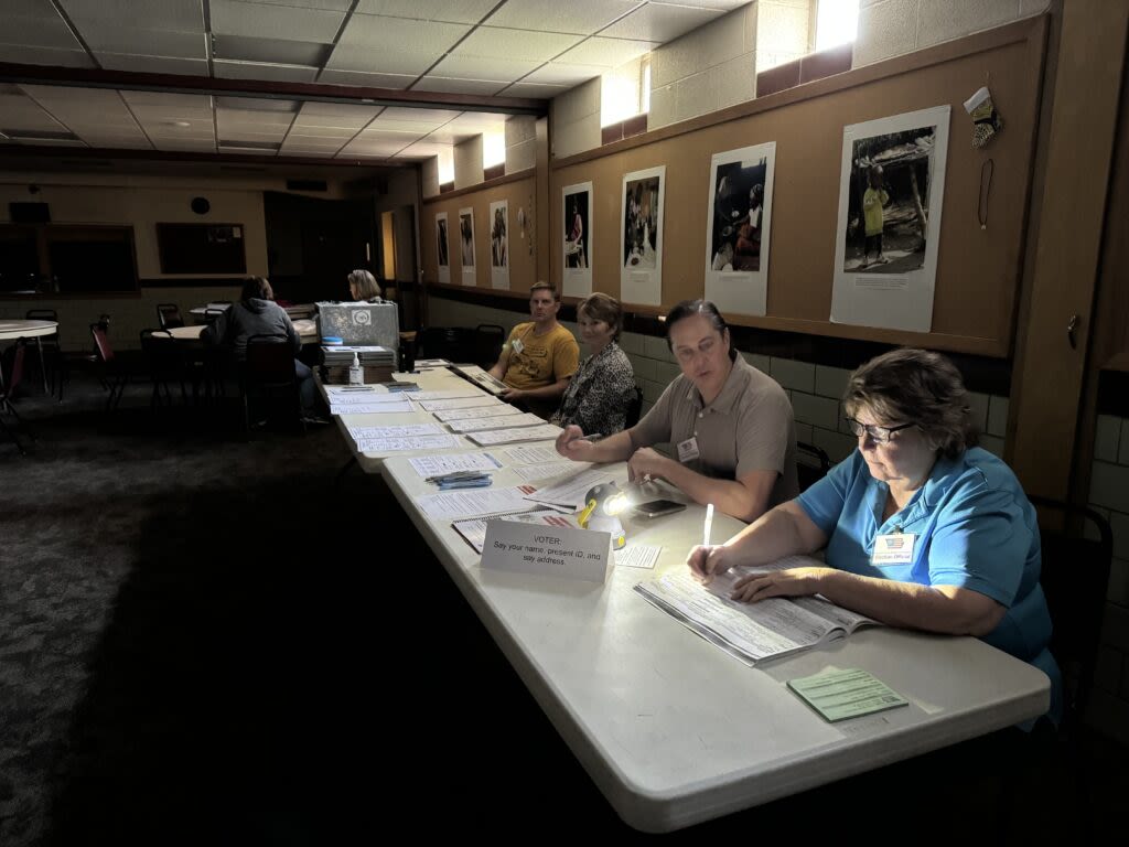 And now for a little ‘mood voting’ on Election Day in central Omaha