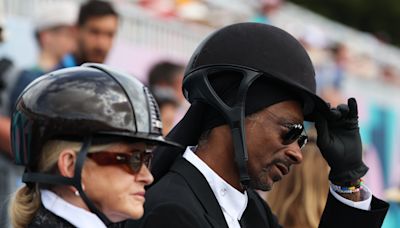 Snoop Dogg and Martha Stewart had a priceless reaction to a horse named ‘Gin & Juice’ at the Olympics