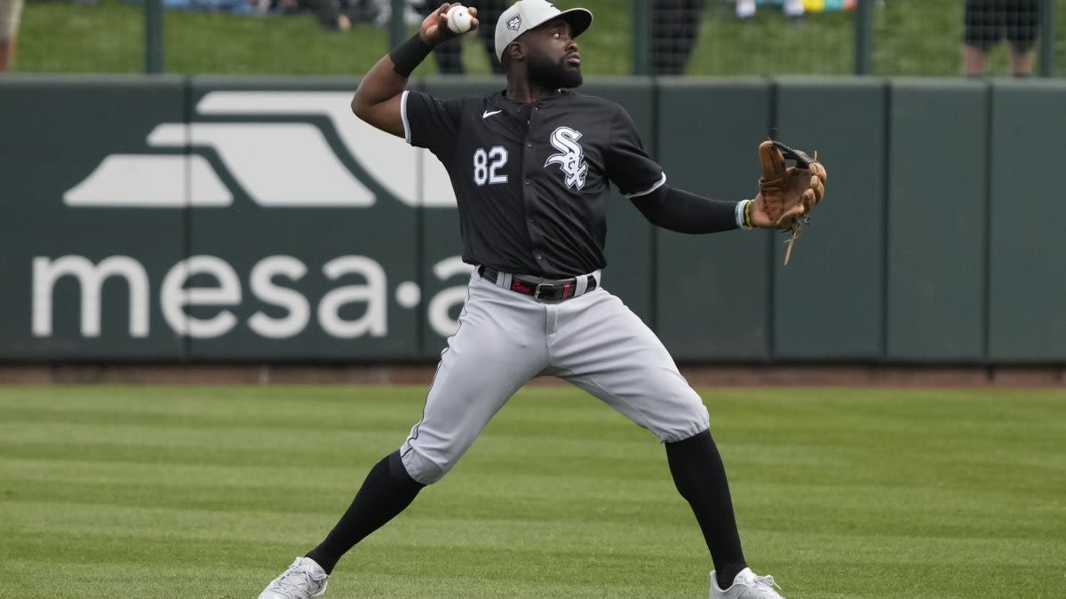 White Sox place Danny Mendick on 10-day IL, call up organization's No. 4 prospect