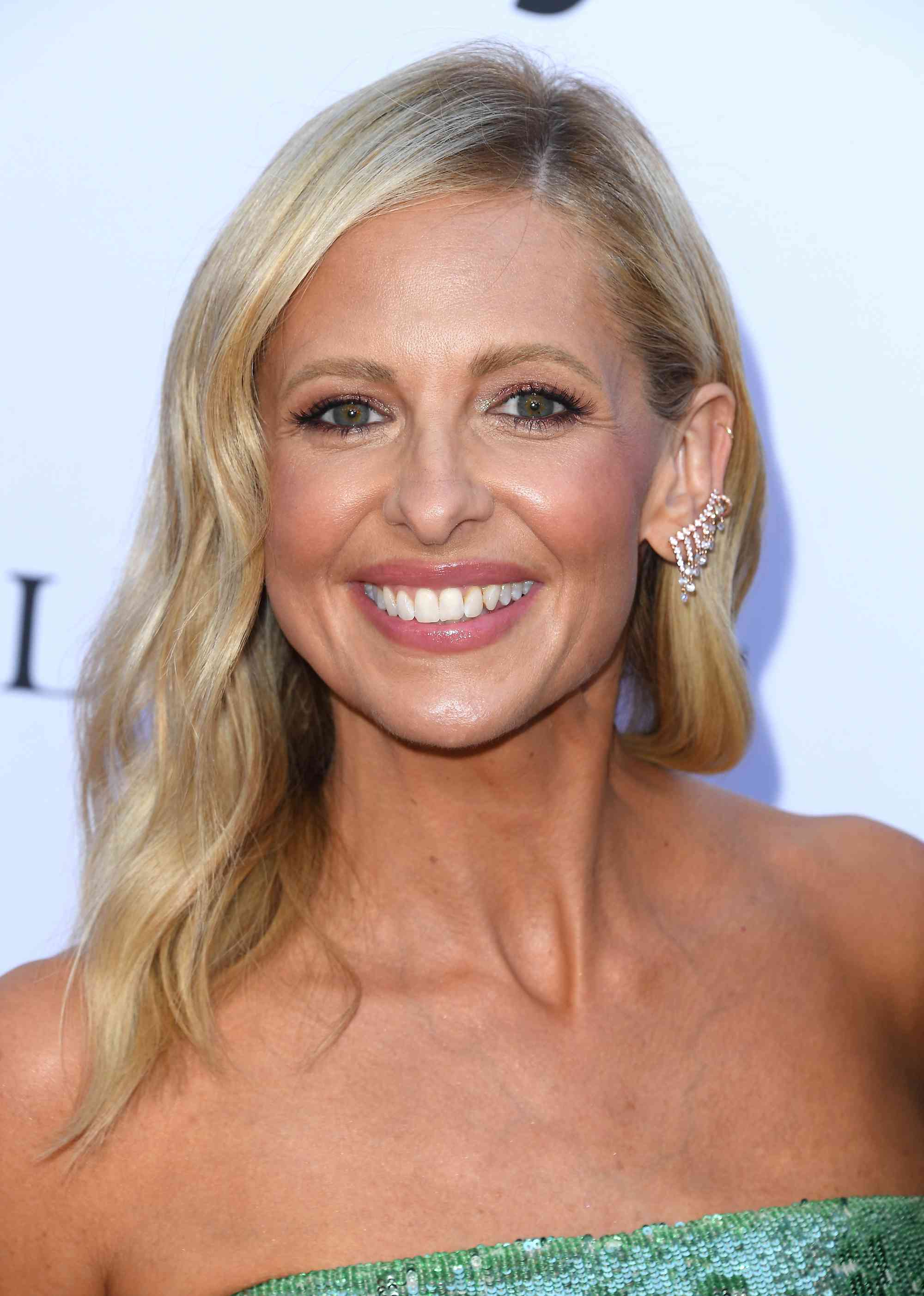 Sarah Michelle Gellar's Sequined Micro-Mini Is the Perfect Summer Party Dress