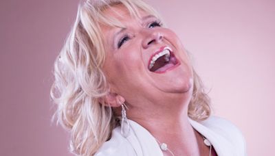 Comedian Chonda Pierce Uses Personal Hardships to Share Christ