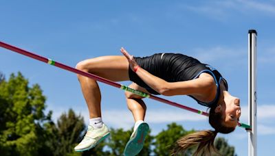 High school track: Distance runners, high jumpers shine during Day 1 of 6A, 5A state track meet