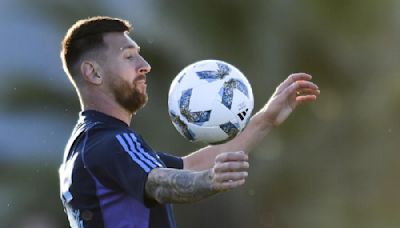 Lionel Messi hopes leg injury sustained during Argentina's Copa America win over Chile not serious