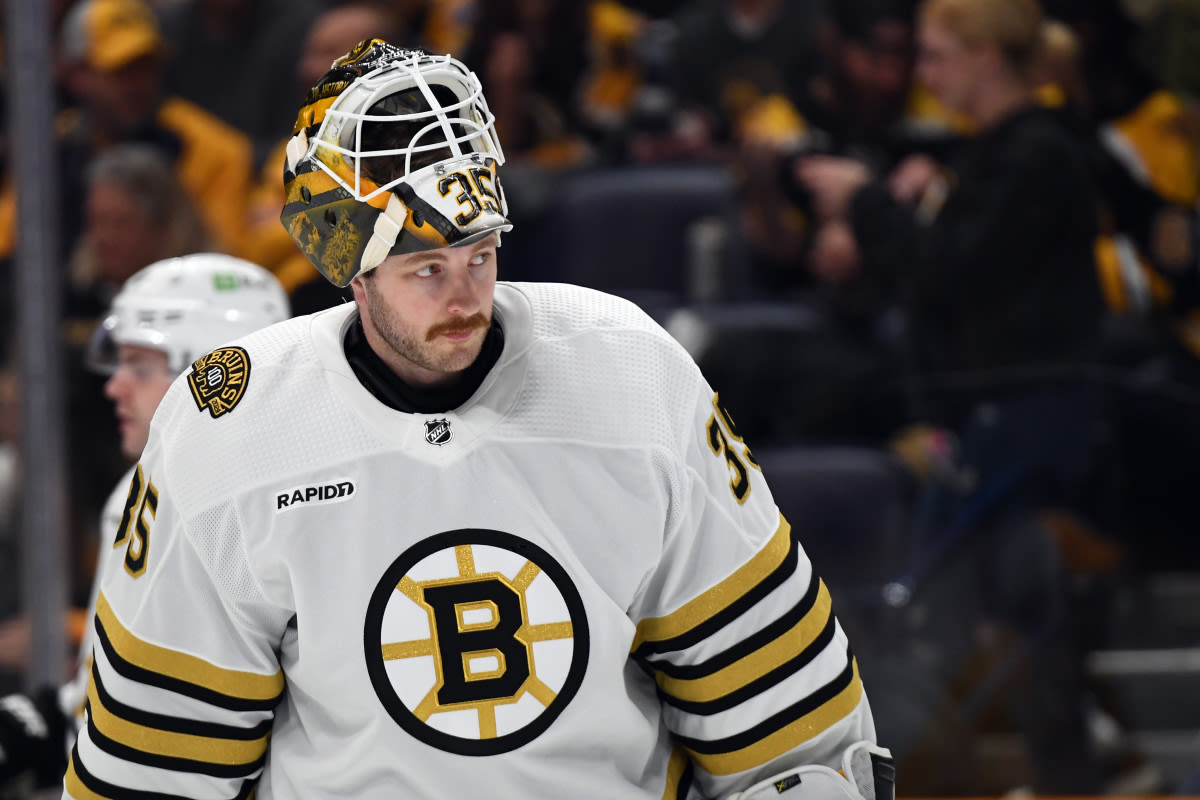 Great First Impressions: Ullmark Tours New NHL Home in Ottawa, Stands 10th in New Fan Poll
