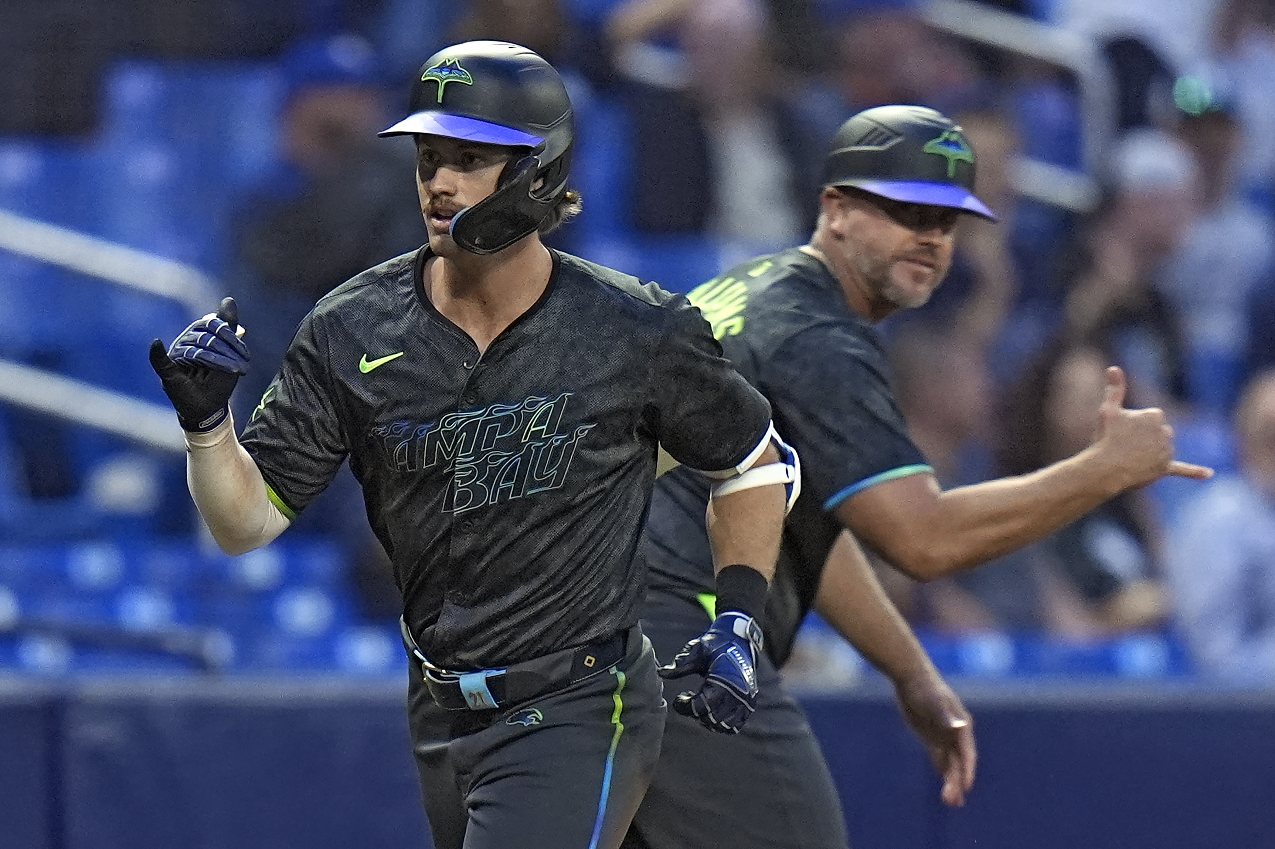 DeLuca stays hot with homer and 4 RBIs as Rays beat Clevinger and White Sox 8-2