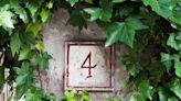 If You Keep Seeing the Number 4 Everywhere, Here's What It Means for Love