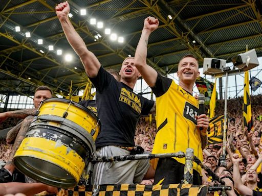 Reus buys all Dortmund fans beer in farewell game