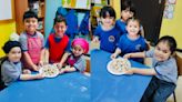 Pequeños del prekínder de la Escuela Manuel Bulnes aprendieron de cocina