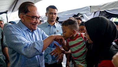 PM Anwar: All ministers, senior officials must ‘adopt’ a village to watch over