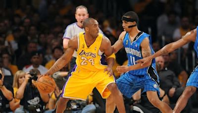 Kobe Bryant's Game-Worn Lakers Jersey from 2009 NBA Finals to Be Sold at Auction
