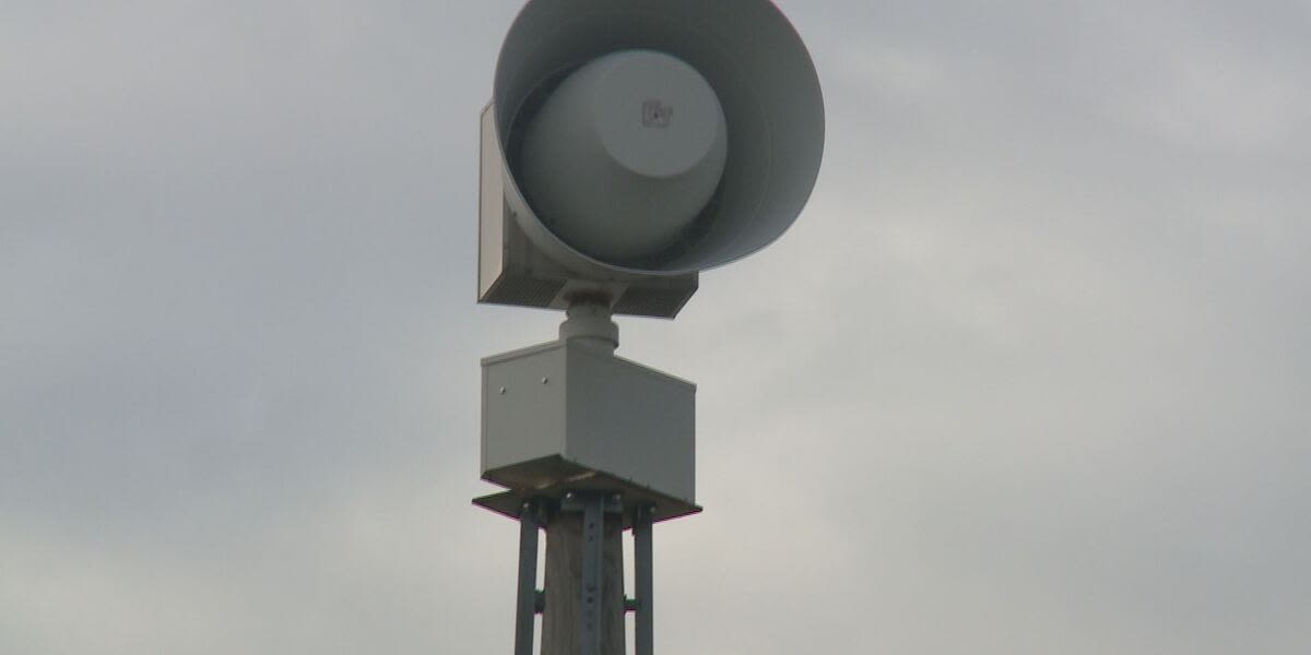 Tornado sirens in Blue Springs accidentally activated Monday afternoon